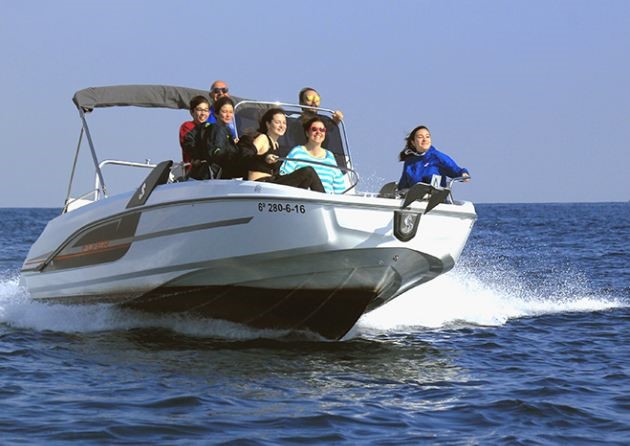 🚤Speed boat hire Barcelona – boat hire with or without skipper