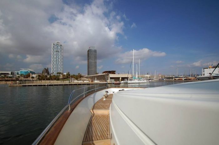 deck leigh yacht